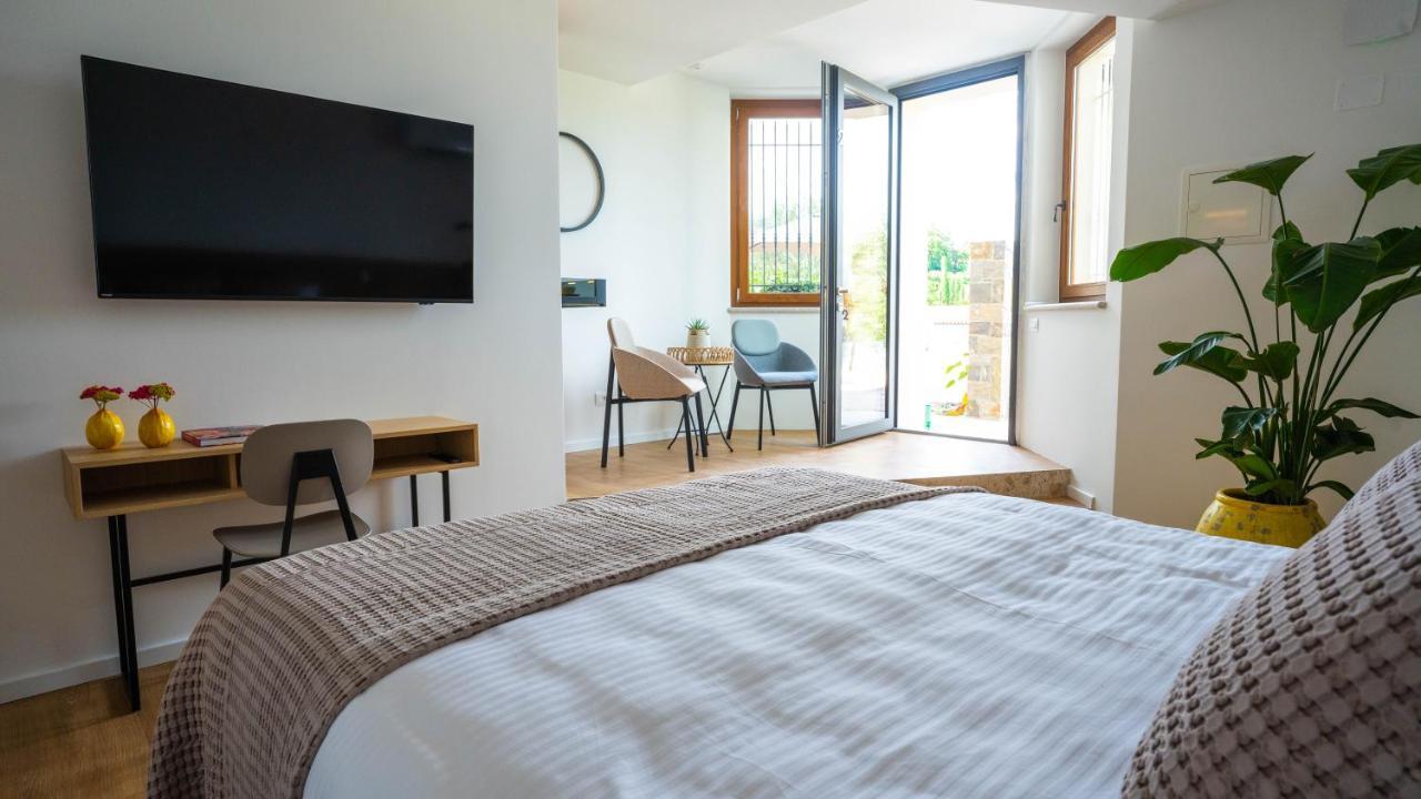 Maravida Vacation Rooms Dobrovo Exterior foto