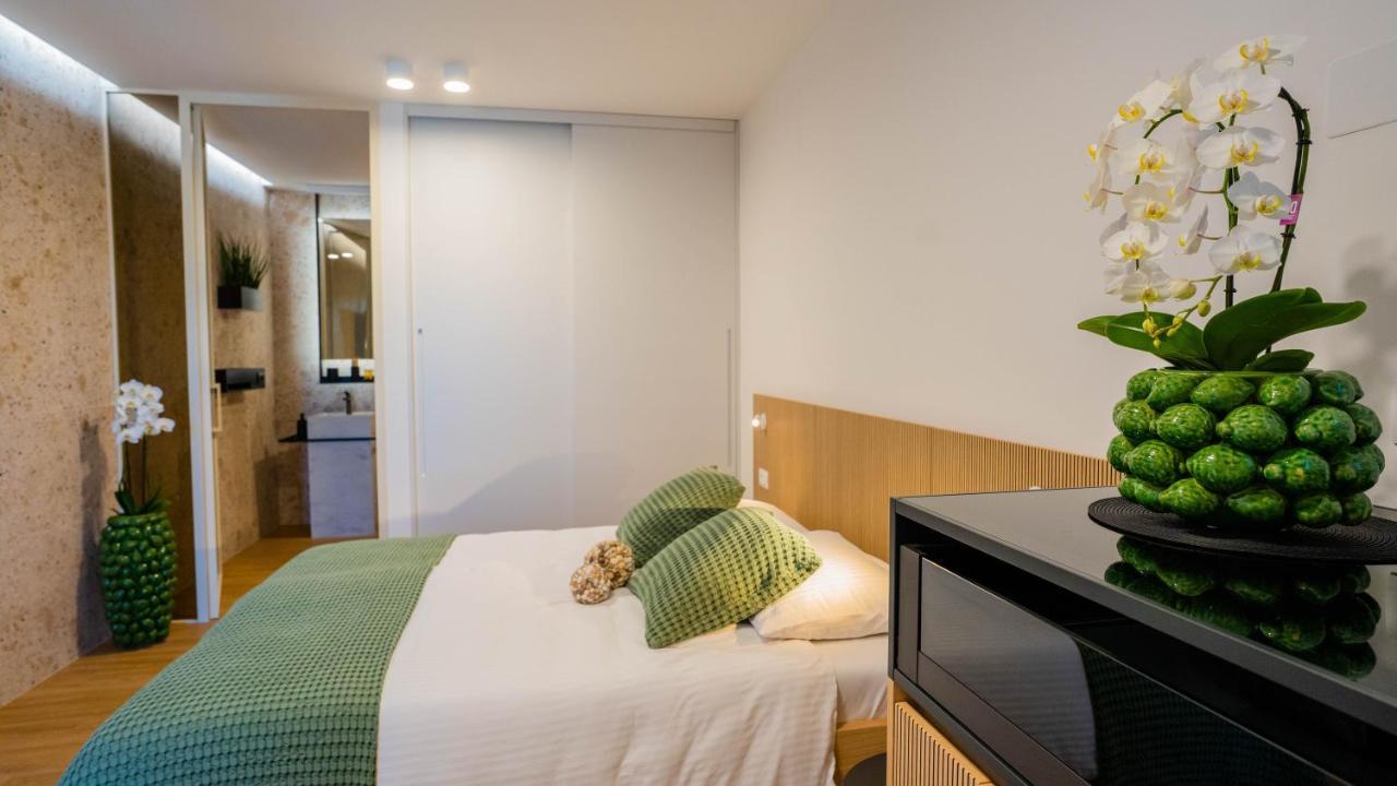 Maravida Vacation Rooms Dobrovo Exterior foto
